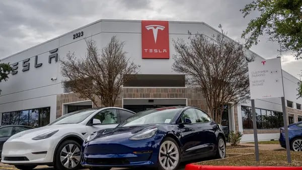 Tesla eliminará más de 6.000 puestos de trabajo en Texas y Californiadfd