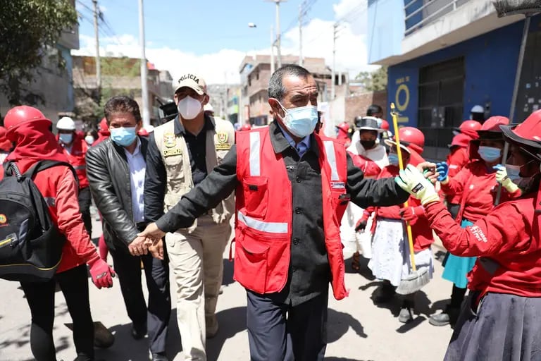 Iber Maraví, ministro de Trabajo del Perú, será interpelado por el Congreso.dfd