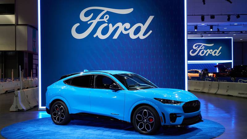 Valor de mercado de Ford supera US$100.000 millones ante auge de vehículos eléctricos