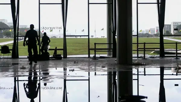Ataques em Brasília: a visão da Faria Lima sobre a invasão aos três poderesdfd