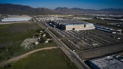 Amazon developed this multistory fulfillment center in San Diego.