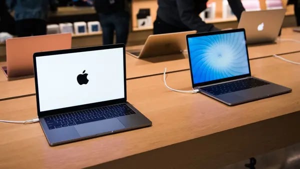 Apple está trabajando para incorporar pantallas táctiles a las computadoras Macdfd