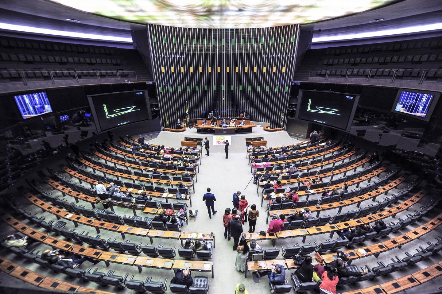 Plenário da Câmara dos Deputados durante homenagem ao centenário do Partido Comunista Brasileiro (PCB), em 23/3/2022
