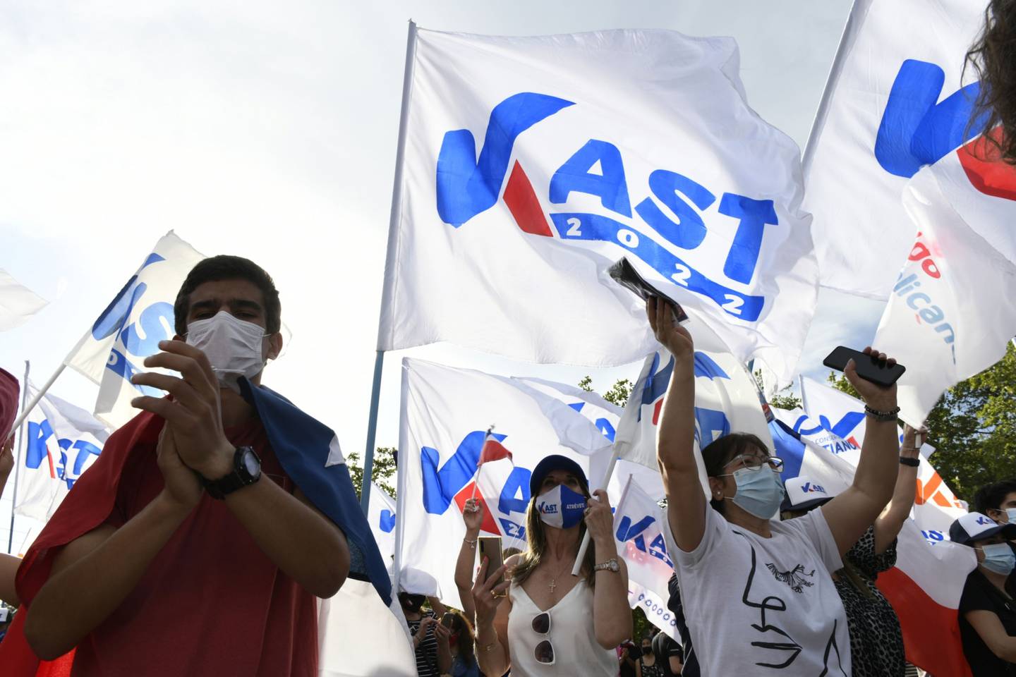 Simpatizantes durante un acto de campaña de Kast en Santiago. Fotógrafo: Tamara Merino/Bloombergdfd
