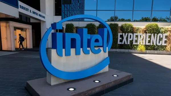 Intel vê benefício em concorrência e aposta em PC ‘pronto para IA’, diz VP globaldfd