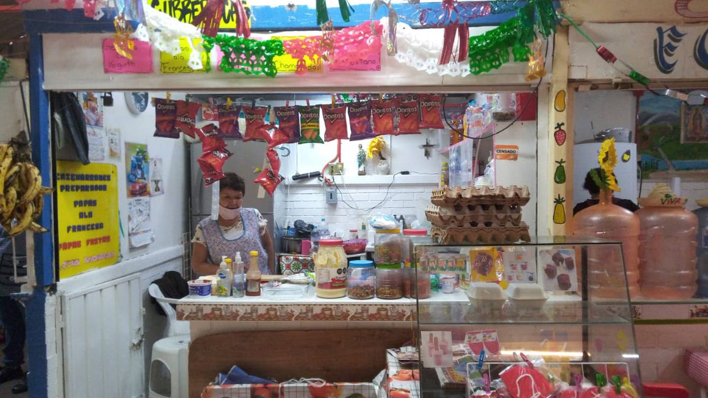 Neta toma pequeñas tiendas de barrio y amplía su unidad de mantenimiento de existencias ofreciéndoles un catálogo virtual desde el que también pueden vender.