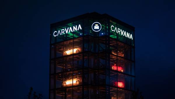 Carvana recortará 1.500 empleos a medida que aumentan dificultades en la empesadfd
