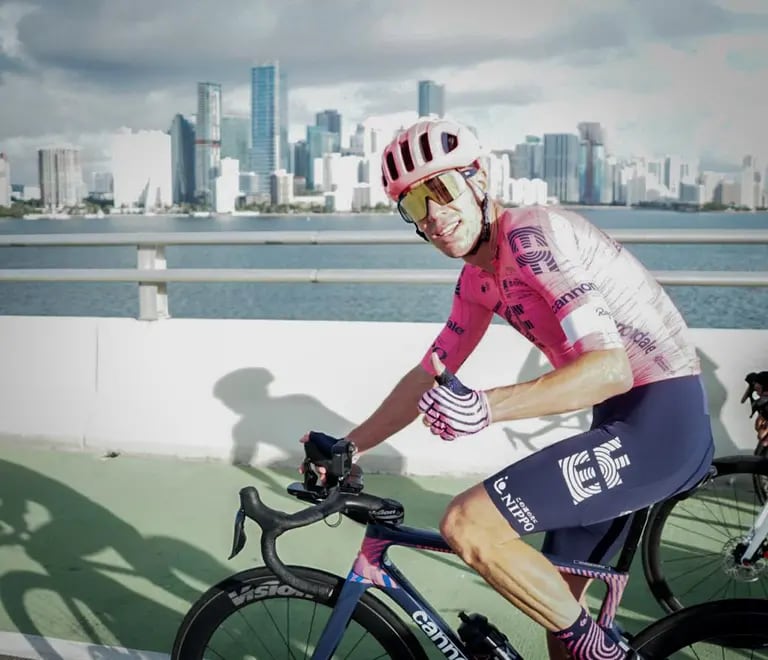 Rigoberto Urán, ciclista del equipo estadounidense EF Education-EasyPostdfd