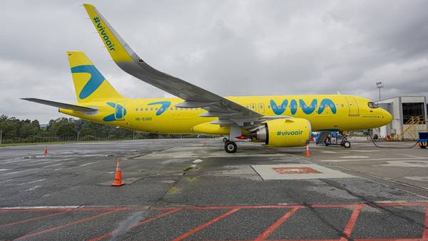 Viva Air: desgarrador mensaje de despedida de un piloto devolviendo su avióndfd