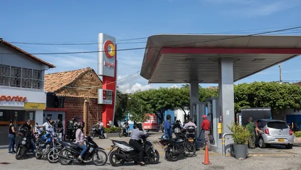 ¿Qué tan cara quedó la gasolina en Colombia en comparación a otros países de LatAm?dfd