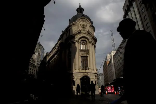 The Santiago Stock Exchange in downtown Santiago, Chile. Photographer: Cristobal Olivares/Bloomberg