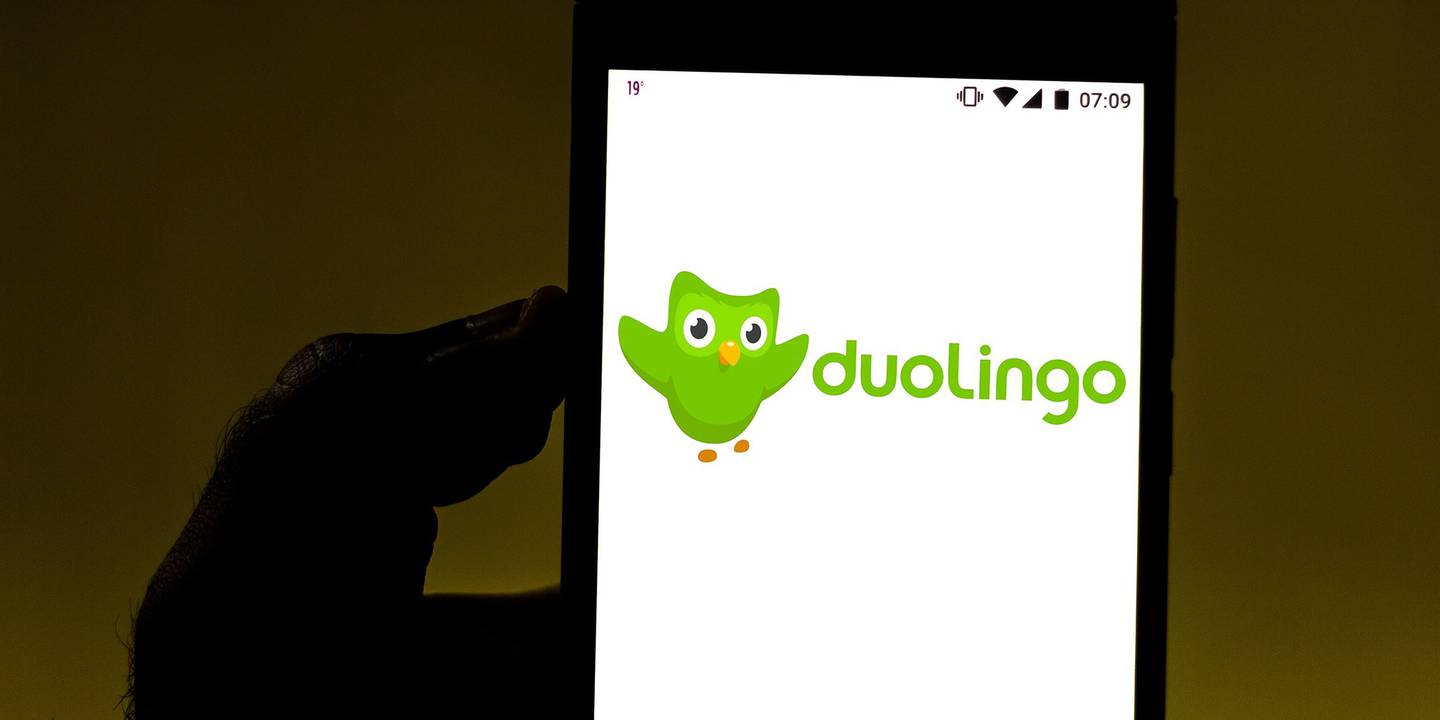 La ación de Duolingo terminó el día con una ganancia de 3%.
