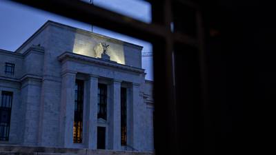 Fed anuncia nova alta de 0,75 ponto e conduz maior aperto monetário em 40 anosdfd
