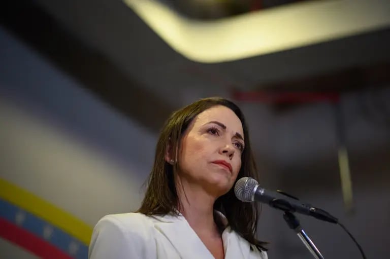 Venezuela's Machado Officially Proclaimed As The Opposition's Candidatedfd