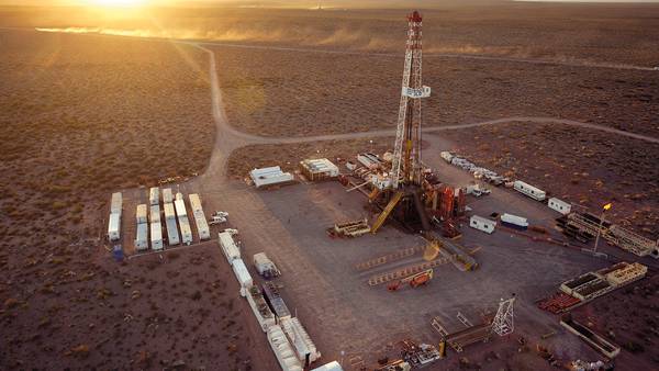 Cómo es Vaca Muerta, la mega reserva de gas y petróleo en la que invertirá Brasildfd