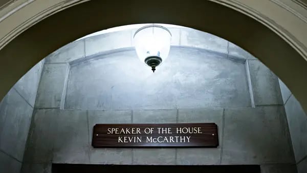 McCarthy comenzará presidencia de la Cámara con una agenda acorralada por disidentesdfd
