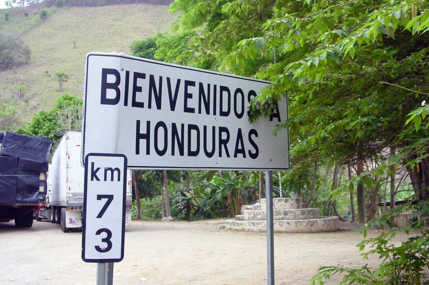 The OAS will contribute $100,000 to the project to assist deported migrants in the launching of their own businesses in Honduras