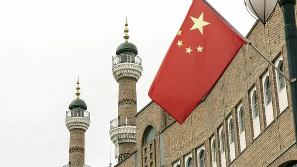 China firma tratados de trabajo forzado mientras crece escrutinio sobre Xinjiangdfd