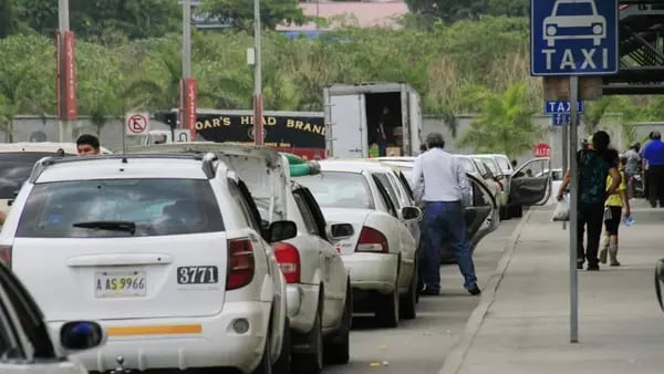 Inician pláticas en Honduras para convertir 50.000 taxis a híbridos y eléctricosdfd