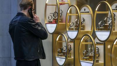 Rolex: alta demanda por relógios de luxo faz faltar modelos no mercado dfd