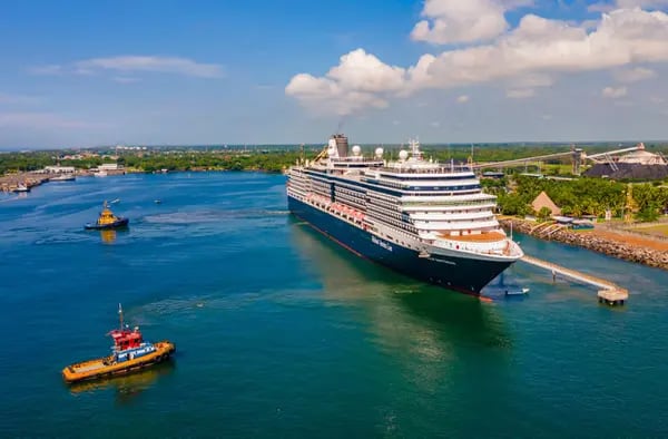 El segmento turístico de cruceros es clave para el país ya que permite que los visitantes conozcan por un periodo de 10 a 14 horas otros destinos y cultura que el territorio ofrece.