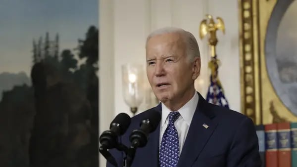 Biden rebate acusações sobre acuidade mental, mas nova gafe reacende críticasdfd