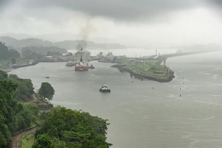 Panama Canal Traffic Is Being Throttled by Climate Change Impactdfd