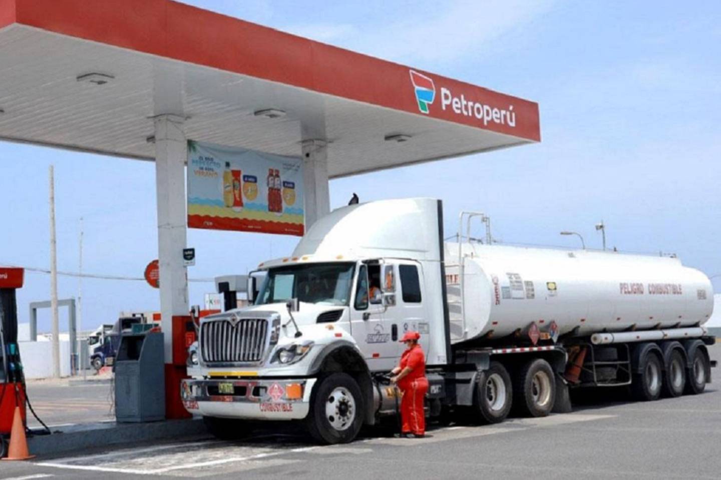 Los despachos de gasolinas y diésel se irán incrementando de manera gradual en Perú a partir de noviembre de 2022, aseguró Petroperú.dfd