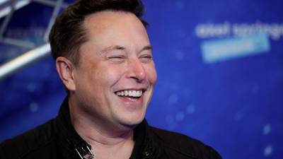Planos de Musk para Twitter são favoráveis, diz CEO de gigante de publicidadedfd