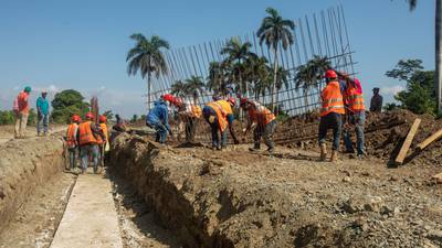 Dominican Hardliners Want to Insulate from Haiti with a Border Walldfd