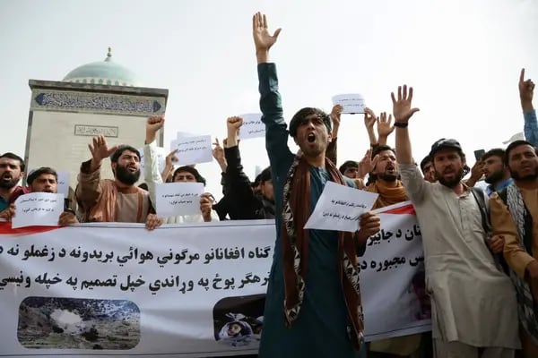 Os ataques mortais no Paquistão aumentaram para o nível mais alto em mais de quatro anos depois que as tropas dos EUA deixaram o Afeganistão e o Talibã assumiu o poder