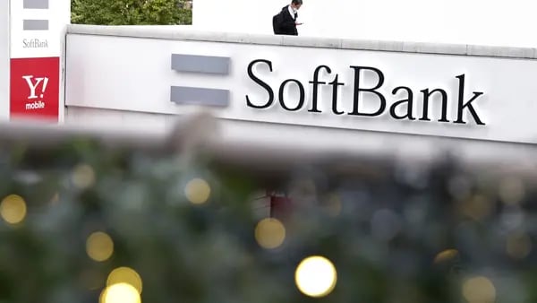 SoftBank vuelve a invertir “tímidamente y con miedo”dfd