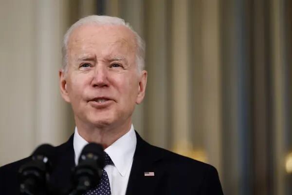 El presidente de Estados Unidos, Joe Biden, durante un acto sobre su presupuesto para el año fiscal 2023 en el Comedor de Estado de la Casa Blanca en Washington, D.C., el lunes 28 de marzo de 2022.