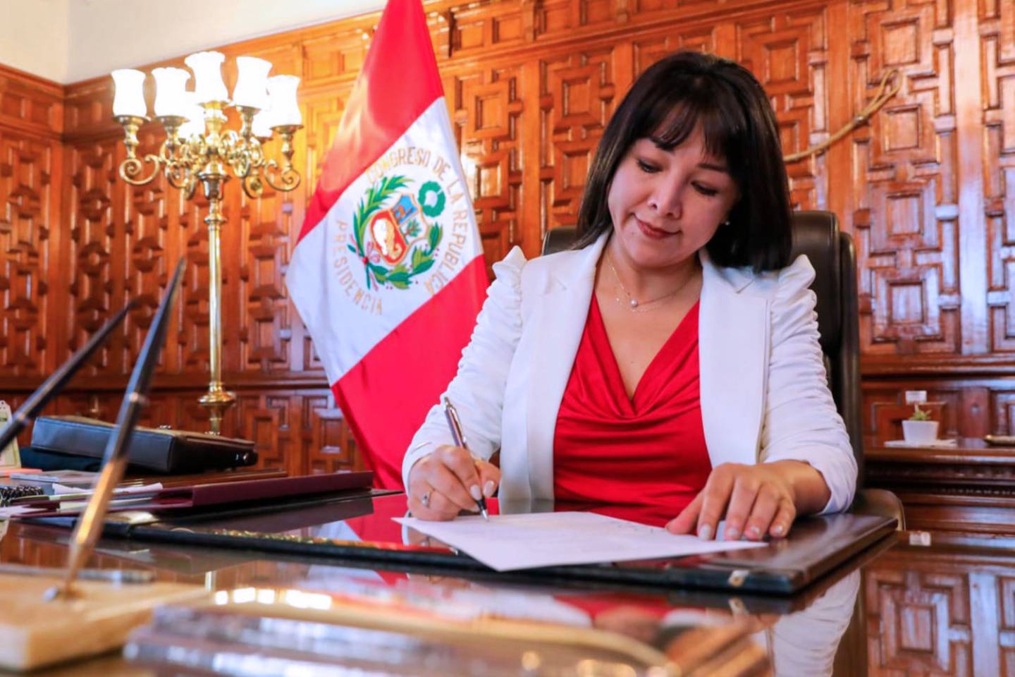 Mirtha Vásquez es la nueva presidenta del Consejo de Ministros en Perú.dfd