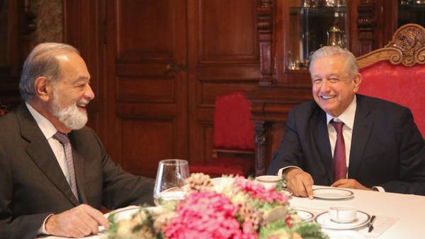 AMLO elogia a Carlos Slim y constructora mexicana ICA en Dos Bocasdfd