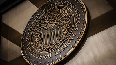 Traders abandonam apostas de aumento de meio ponto pelo Fed em marçodfd