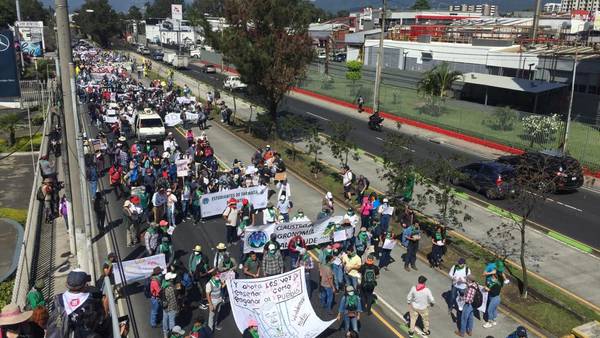 Guatemala vive jornada de protestas similares a las de Panamá, Perú y Ecuadordfd