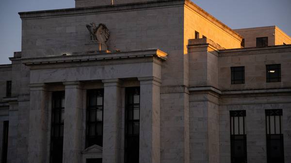 La Fed analiza no subir las tasas en junio, ¿pero será una pausa o un salto?dfd