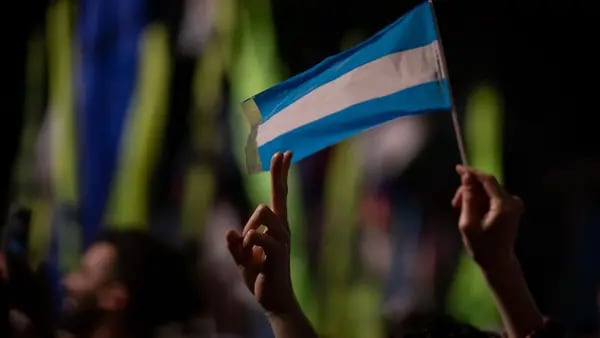 Hedge fund de EE.UU. pasó de recomendar Argentina a cerrar su posición tras las eleccionesdfd