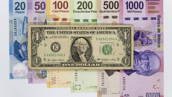 Dólar en México cae tras comentarios del presidente de la Reserva Federal dfd