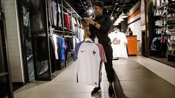 Rede varejista de esportes tem queda nas vendas e pede mais inovação da Nikedfd