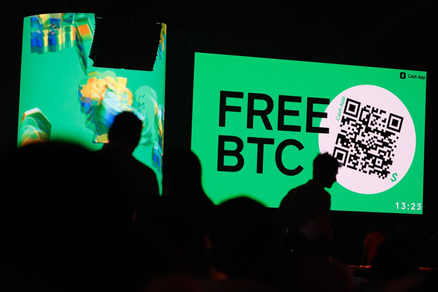 A conferência de quatro dias Bitcoin 2022 é apontada pelos organizadores como “o maior evento Bitcoin do mundo”dfd