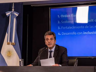 ¿Qué es un default? Recompra argentina divide a S&P y Moody’sdfd