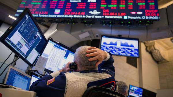 Actas de la Fed golpean a Wall Street; bolsas en LatAm se desplomandfd
