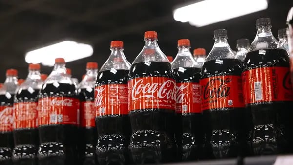 Coca-Cola prevê estabilização de preços de bebidas após sequência de aumentosdfd
