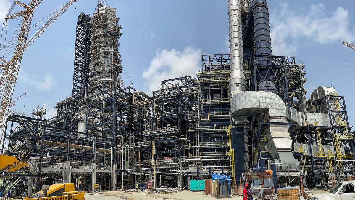 Shell se junta à Exxon com revés de US$ 1 bi em poços no Brasildfd
