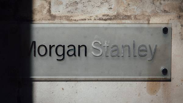 Beneficios de Morgan Stanley caen con declive de sector de banca de inversióndfd
