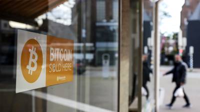 Bitcoin alcanza su nivel más alto desde agosto, sube por segundo fin de semana consecutivodfd