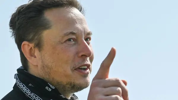 Elon Musk está planeando un restaurante Tesla abierto 24 horas en Hollywooddfd