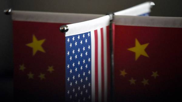 Diplomático de China y asesor de EE.UU. se reúnen para aliviar las tensionesdfd
